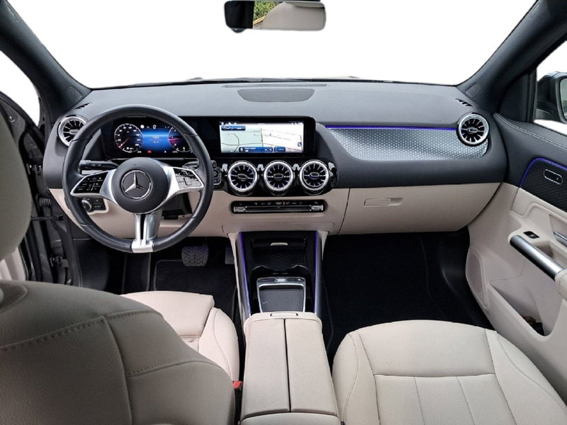 Mercedes-Benz GLA SUV usata a Salerno (12)