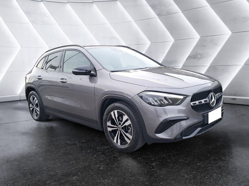 Mercedes-Benz GLA SUV usata a Salerno (3)