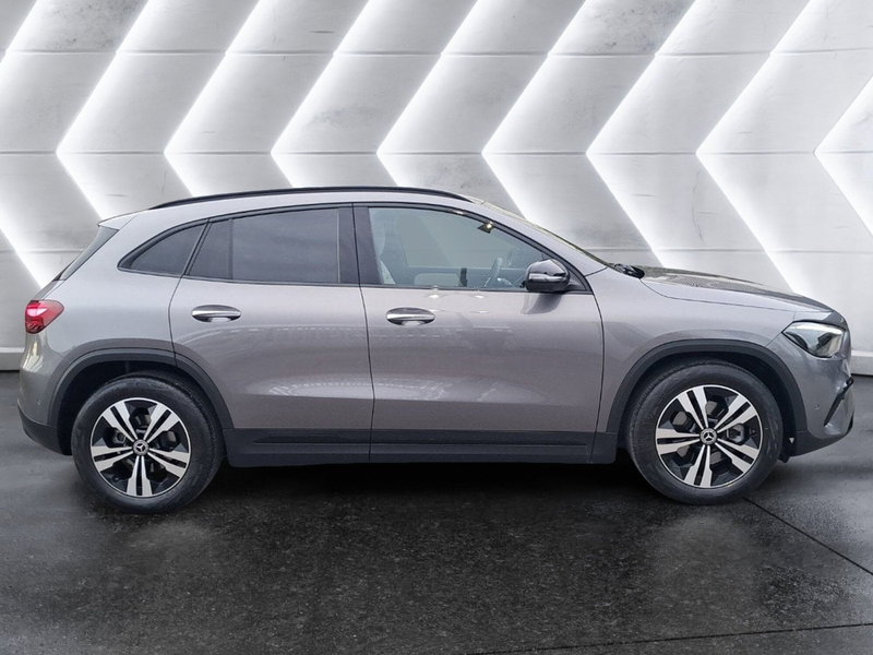 Mercedes-Benz GLA SUV usata a Salerno (4)