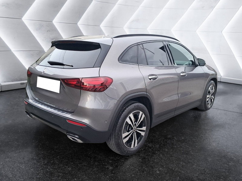 Mercedes-Benz GLA SUV usata a Salerno (5)