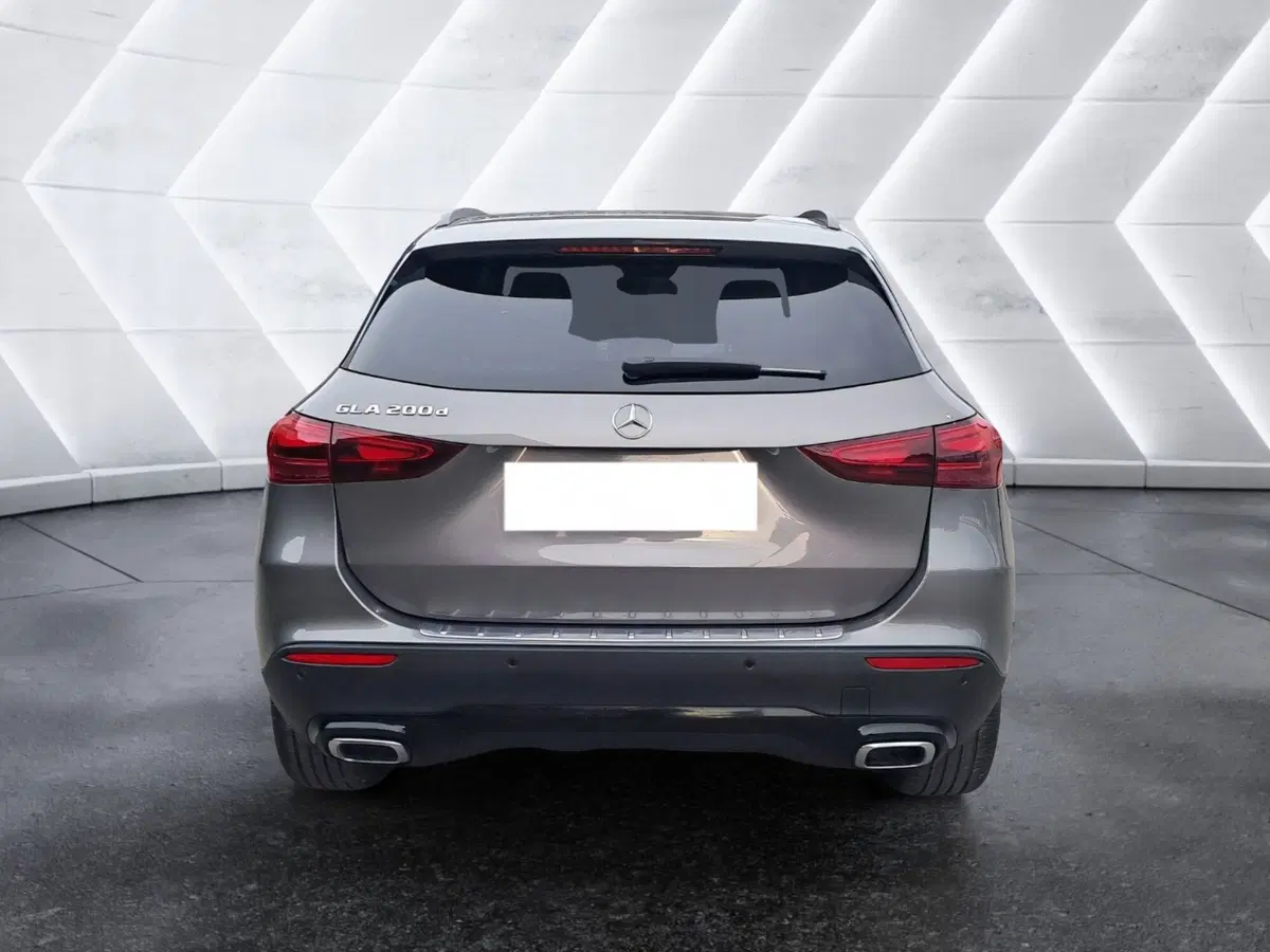 Mercedes-Benz GLA SUV usata a Salerno (8)