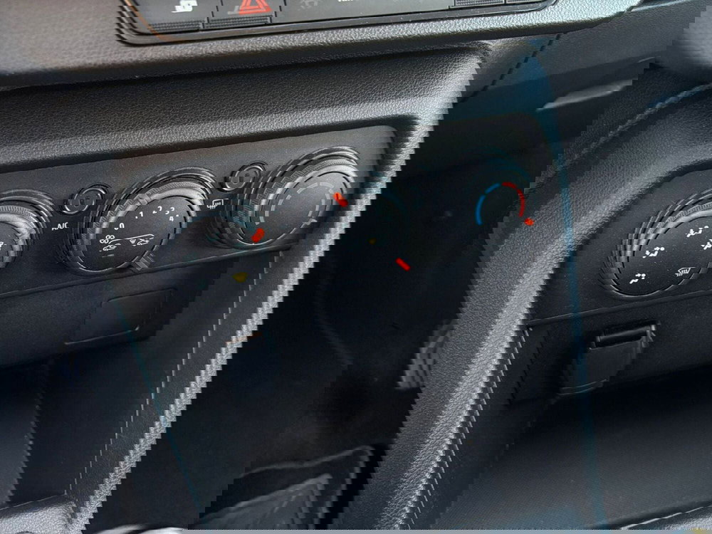 Dacia Sandero usata a Vercelli (11)