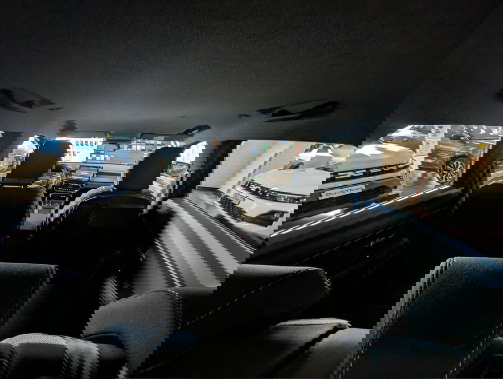 Dacia Bigster nuova a Pavia (16)