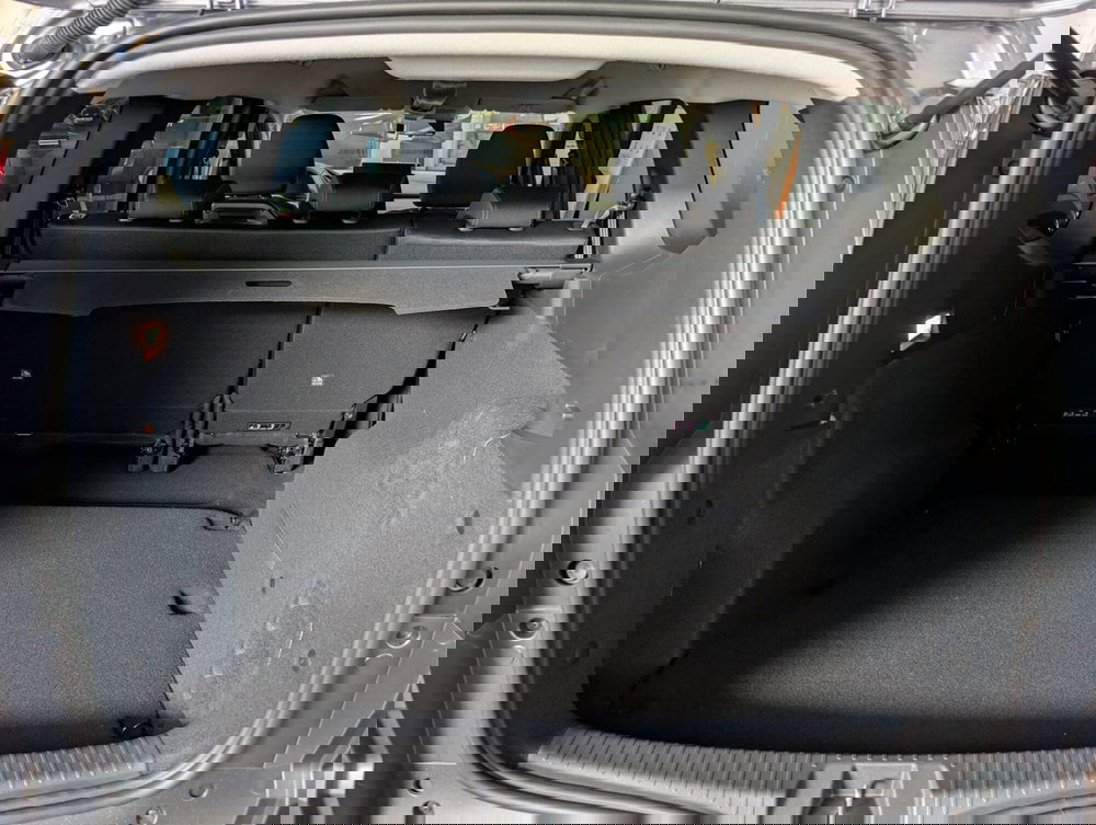 Dacia Jogger nuova a Pavia (15)