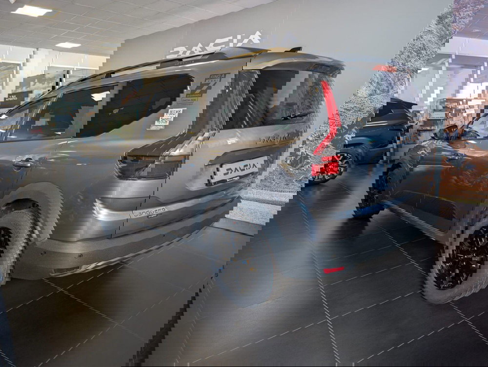 Dacia Jogger nuova a Pavia (17)