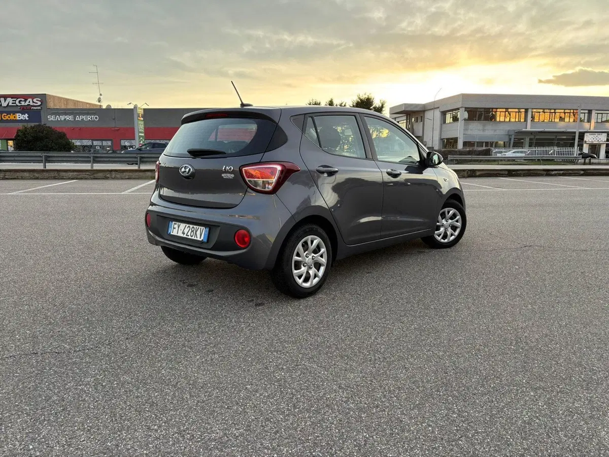 Hyundai i10 usata a Vercelli (2)