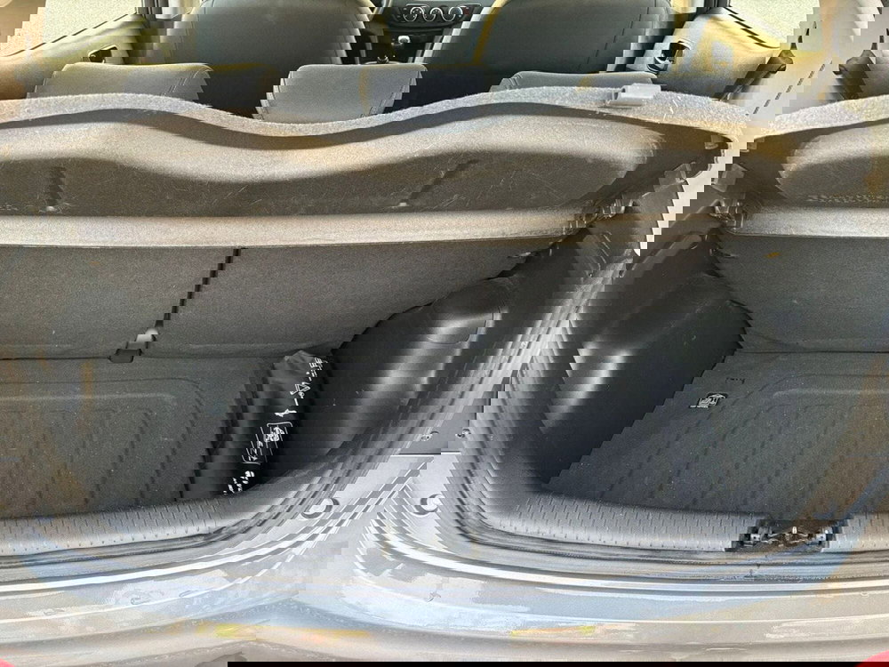 Hyundai i10 usata a Vercelli (7)