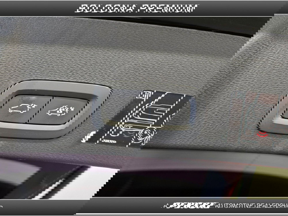 Volvo XC40 usata a Bologna (11)