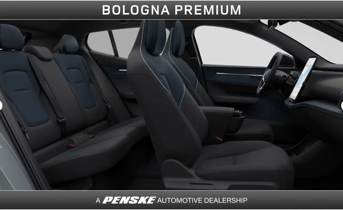 Volvo EX30 Cross Country nuova a Bologna (4)