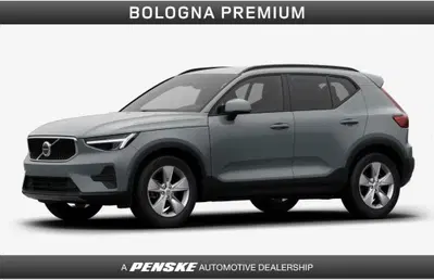 Volvo XC40 2.0 b3 Core auto nuova a Casalecchio di Reno