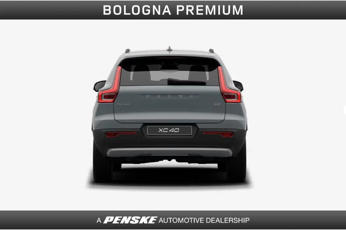 Volvo XC40 nuova a Bologna (3)