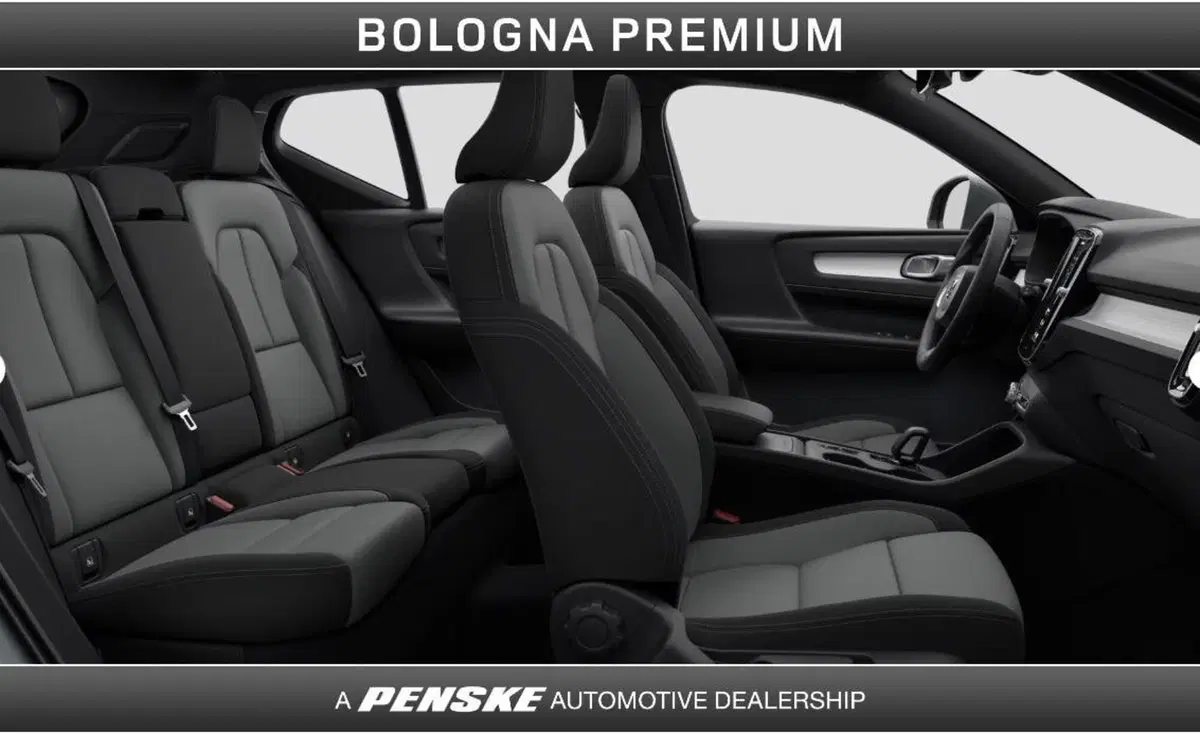 Volvo XC40 nuova a Bologna (4)