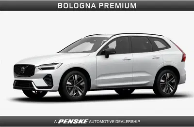 Volvo XC60 2.0 b5 mhev Plus Dark awd auto nuova a Casalecchio di Reno