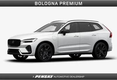 Volvo XC60 2.0 t6 phev Plus Black Edition awd auto nuova a Casalecchio di Reno