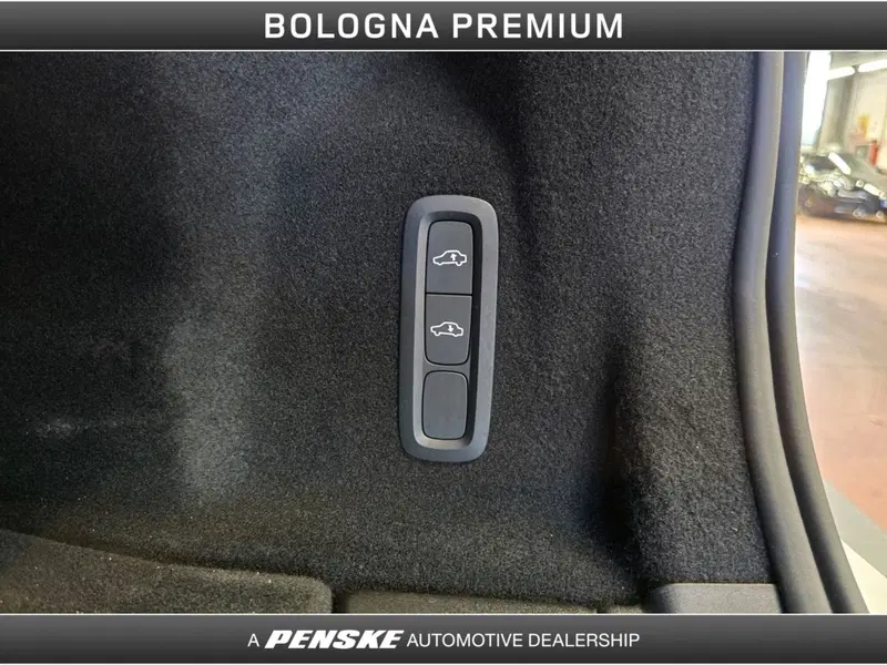 Volvo XC60 usata a Bologna (11)