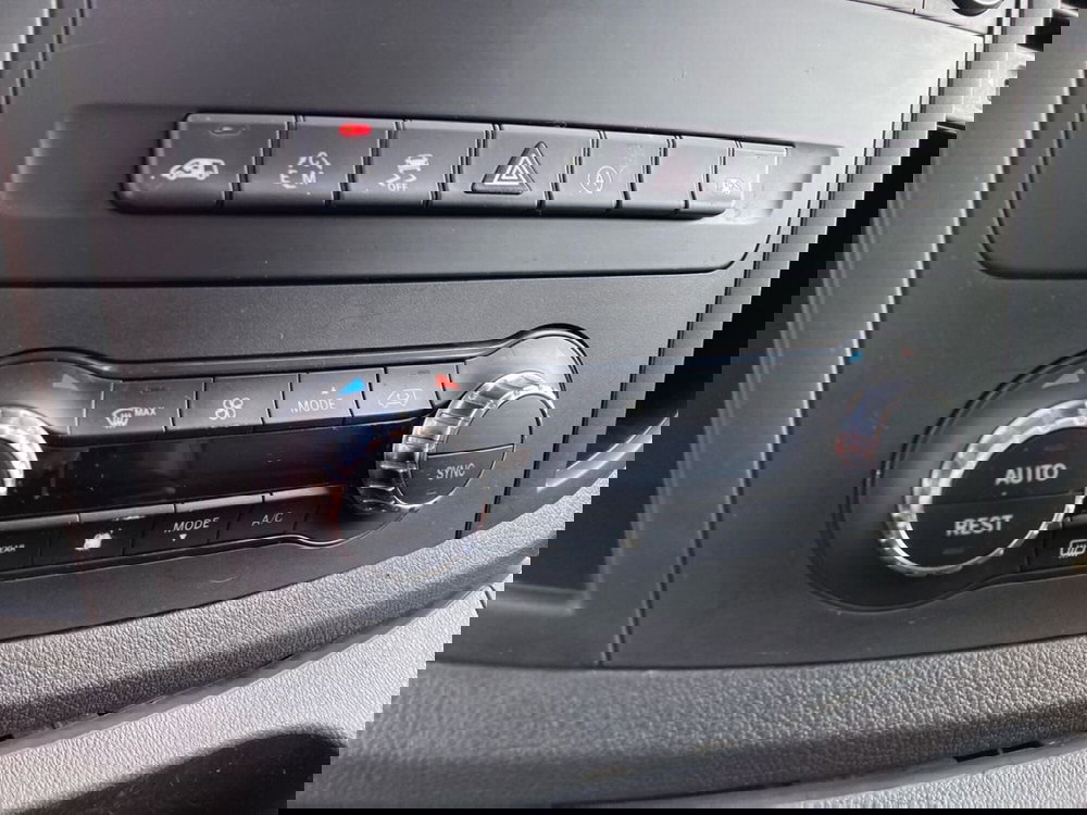 Mercedes-Benz Vito usata a Milano (14)