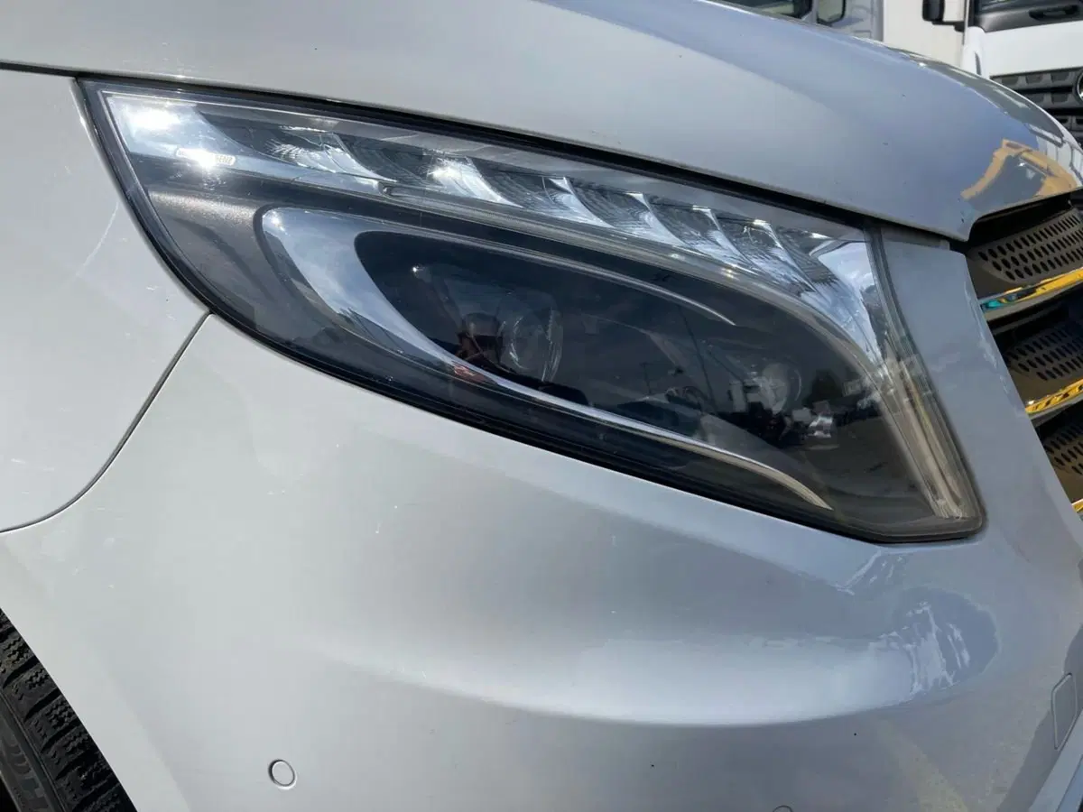 Mercedes-Benz Vito usata a Milano (7)