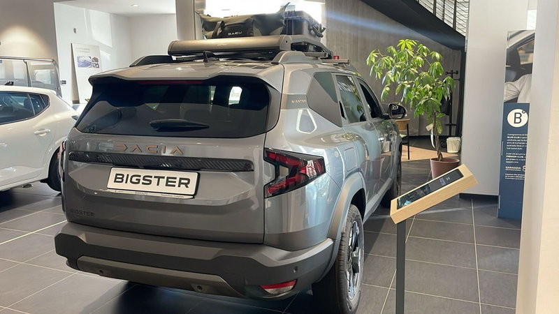 Dacia Bigster nuova a Treviso (4)