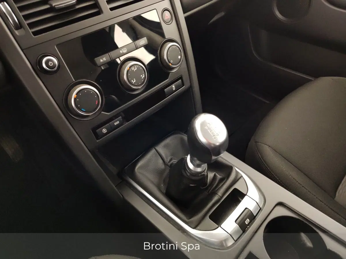 Land Rover Discovery Sport usata a Massa-Carrara (12)