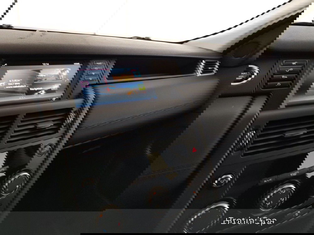 Land Rover Discovery Sport usata a Massa-Carrara (13)