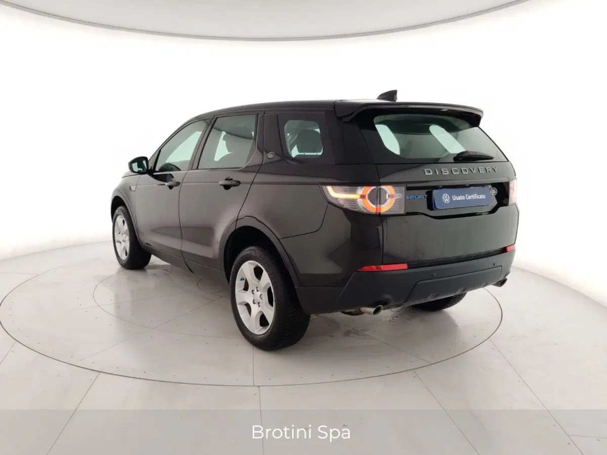 Land Rover Discovery Sport usata a Massa-Carrara (2)