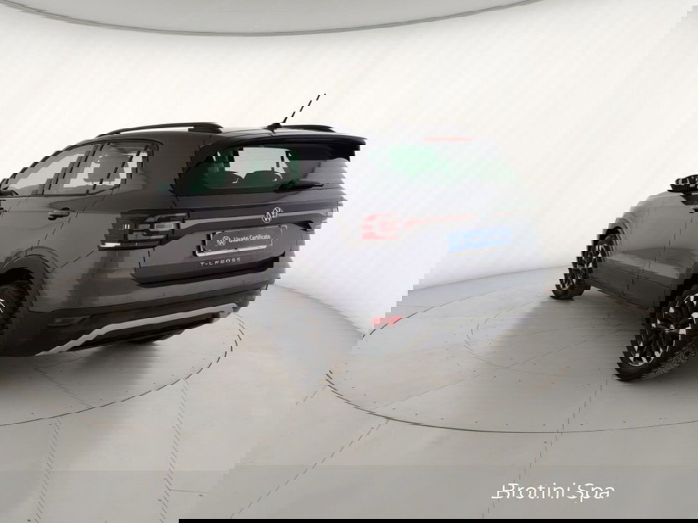 Volkswagen T-Cross usata a Massa-Carrara (2)