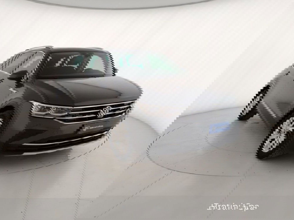 Volkswagen Tiguan usata a Massa-Carrara (4)