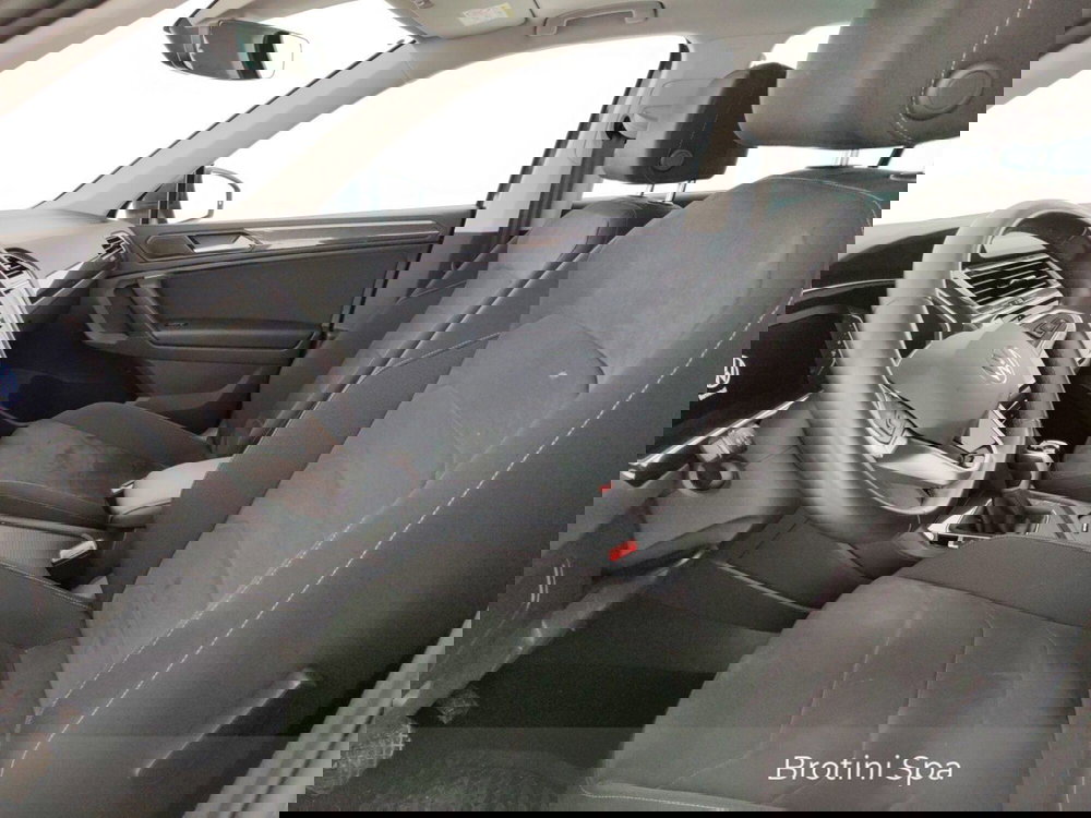 Volkswagen Tiguan usata a Massa-Carrara (7)