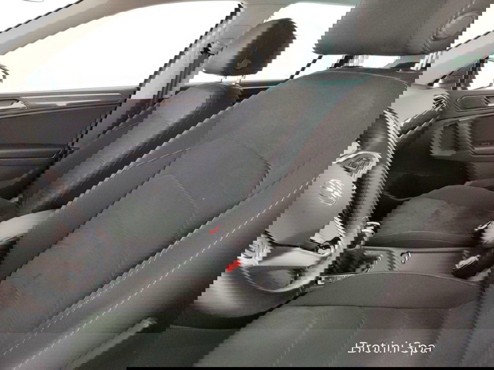 Volkswagen Tiguan usata a Massa-Carrara (9)