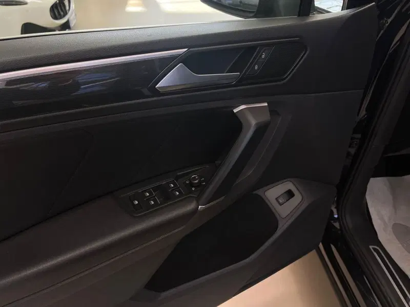 Volkswagen Tiguan usata a Bari (15)