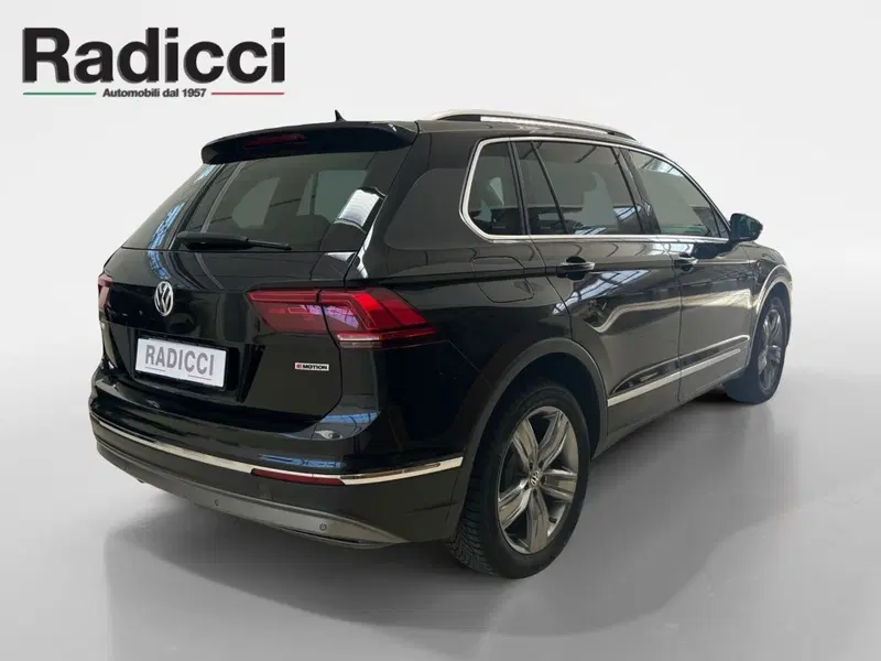 Volkswagen Tiguan usata a Bari (4)