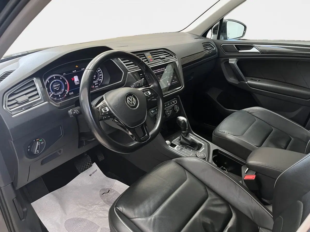 Volkswagen Tiguan usata a Bari (5)