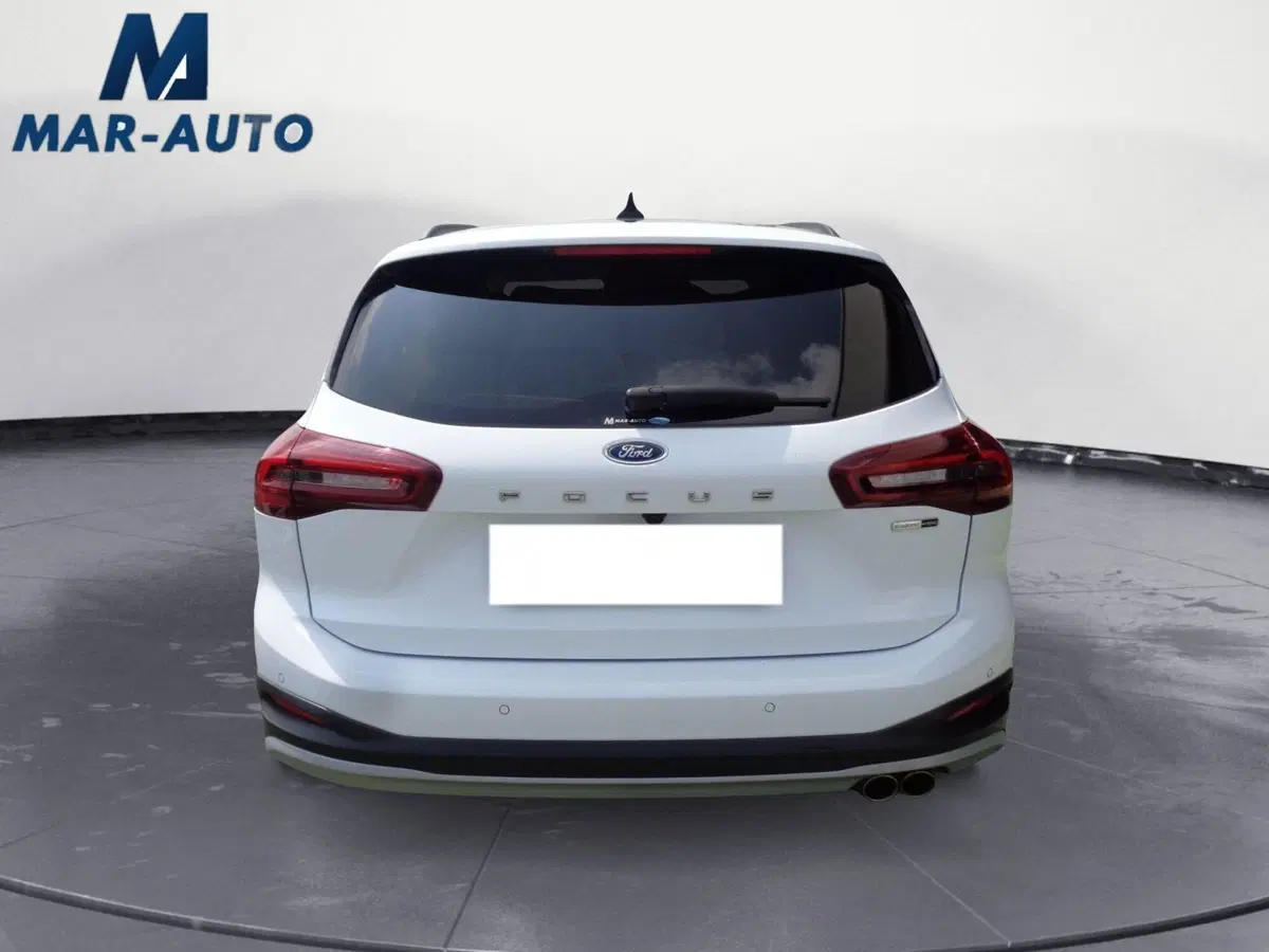 Ford Focus Station Wagon usata a Belluno (18)