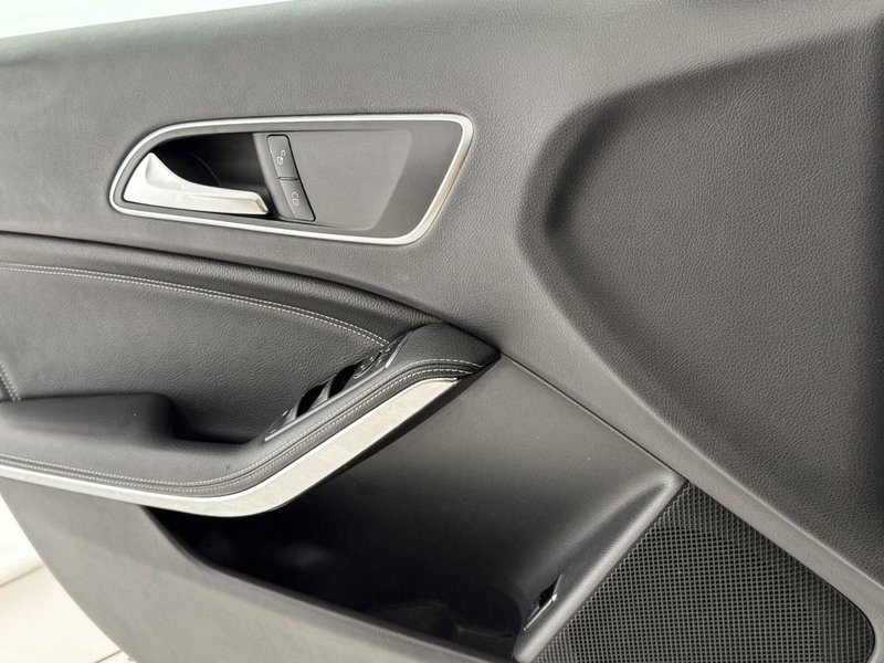 Mercedes-Benz GLA SUV usata a Perugia (16)