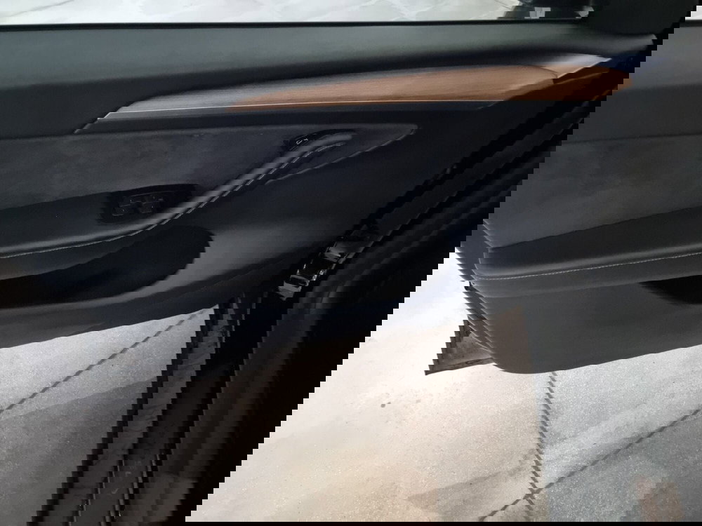Tesla Model Y usata a Caserta (16)