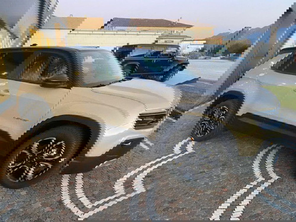 Jeep Avenger nuova a Benevento (10)