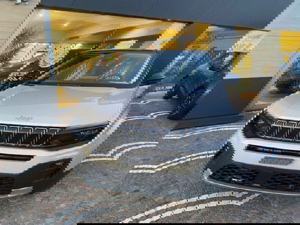 Jeep Avenger nuova a Benevento (4)