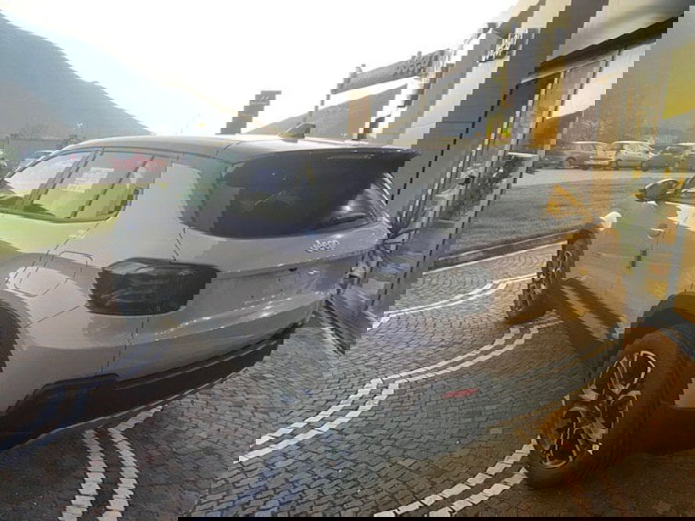 Jeep Avenger nuova a Benevento (8)