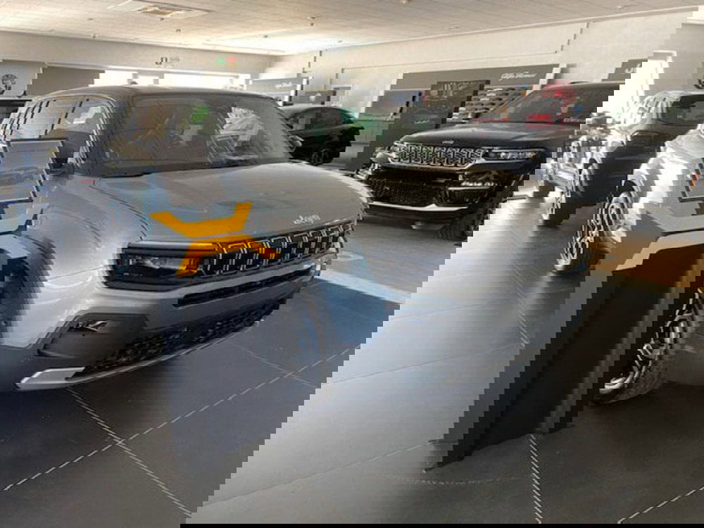 Jeep Avenger nuova a Benevento (3)