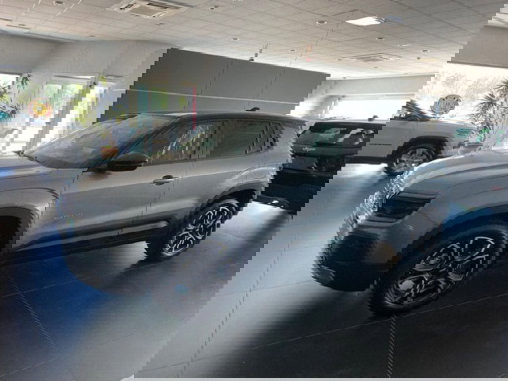 Jeep Avenger nuova a Benevento (5)