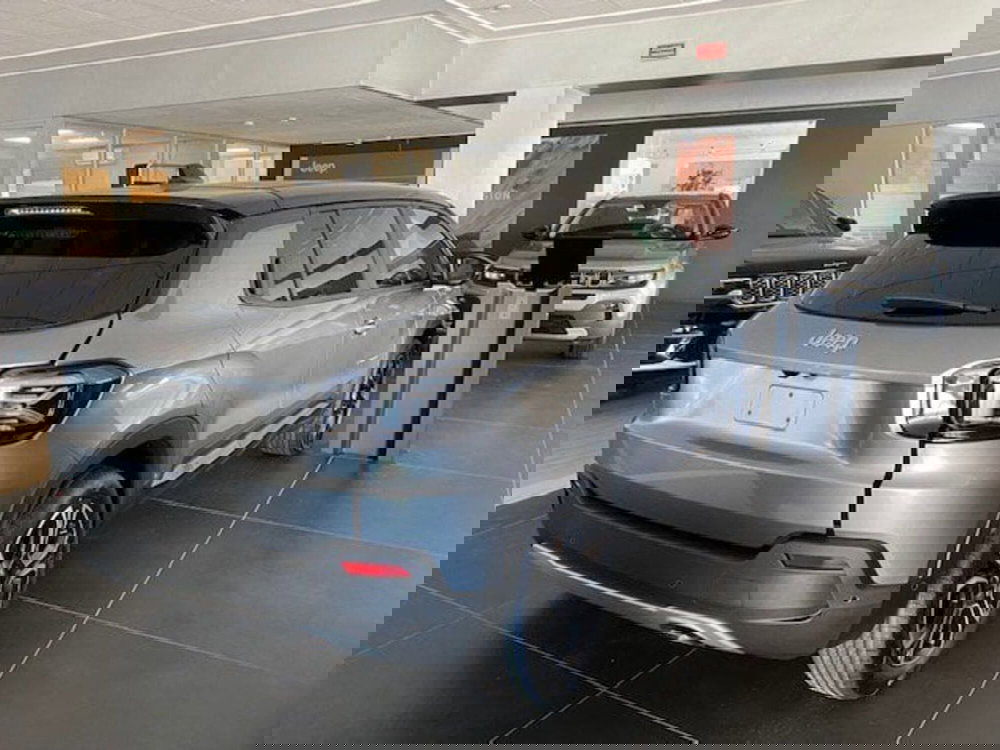 Jeep Avenger nuova a Benevento (8)