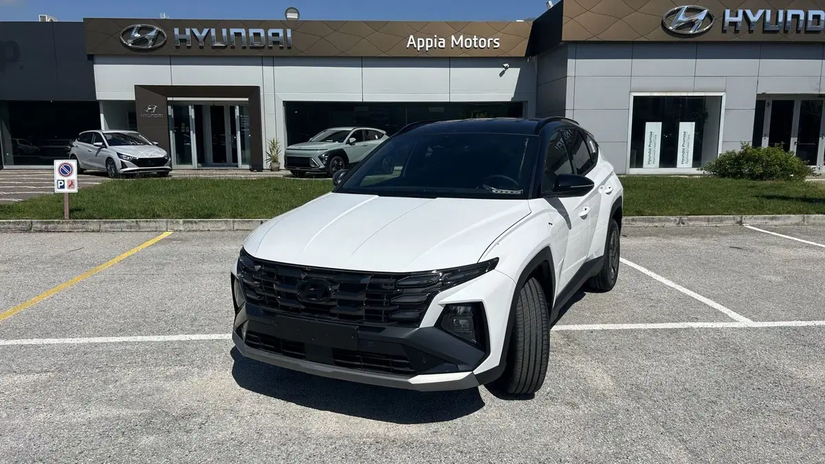 Hyundai Tucson nuova a Benevento (18)