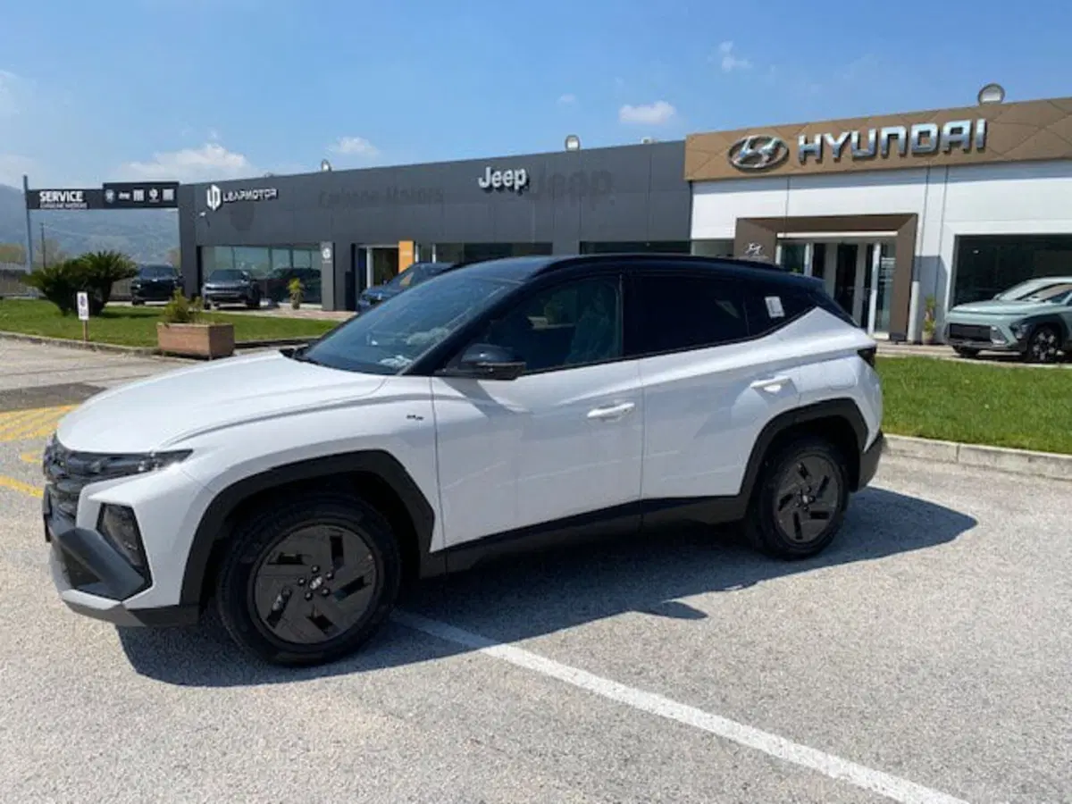 Hyundai Tucson nuova a Benevento (5)