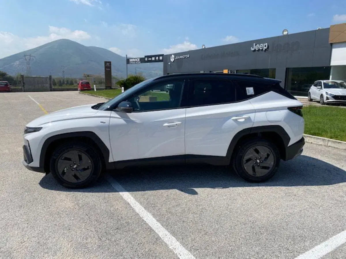 Hyundai Tucson nuova a Benevento (6)