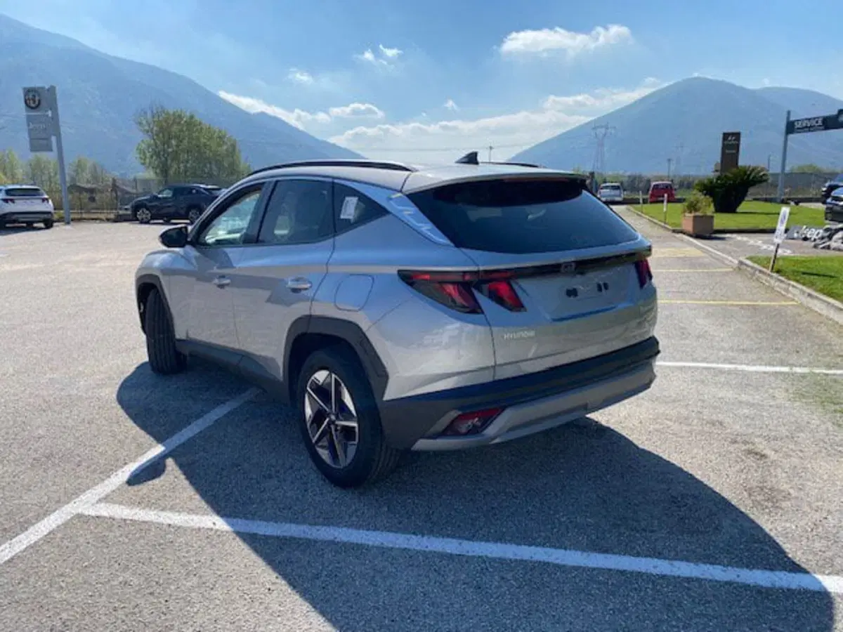 Hyundai Tucson nuova a Benevento (10)
