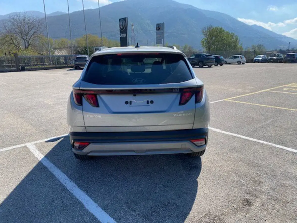 Hyundai Tucson nuova a Benevento (12)