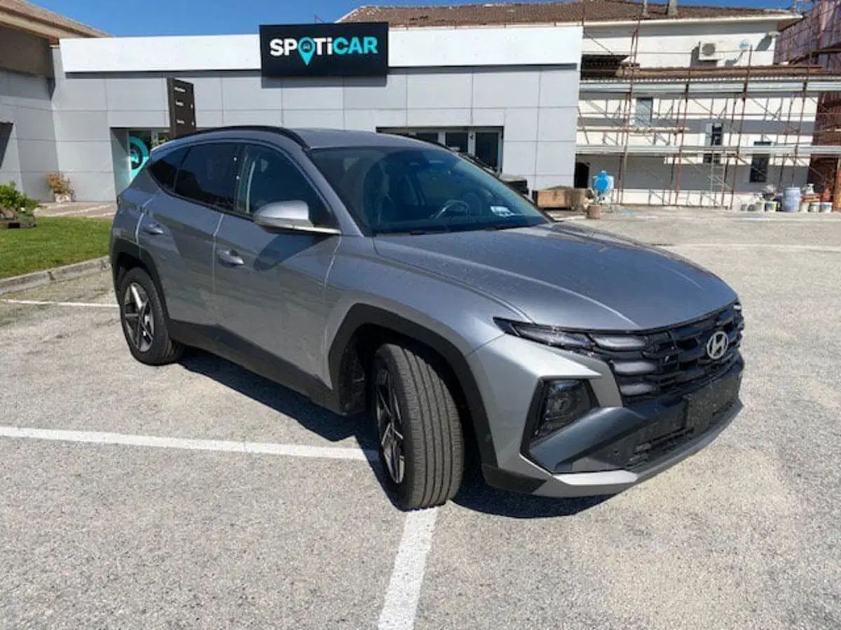 Hyundai Tucson nuova a Benevento (17)