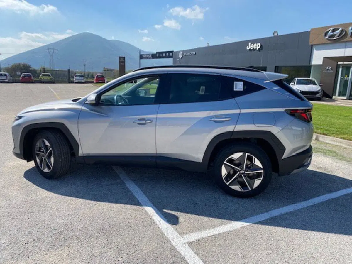 Hyundai Tucson nuova a Benevento (8)