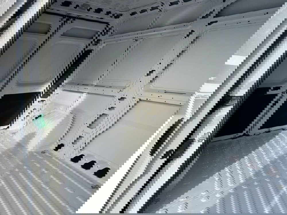 Peugeot Boxer Furgone nuova a Salerno (7)