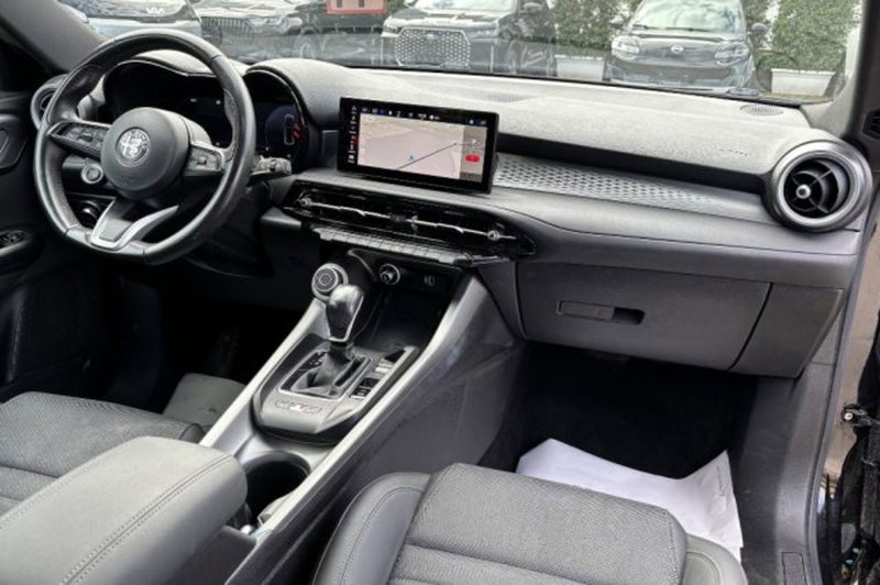 Alfa Romeo Tonale usata a Latina (9)